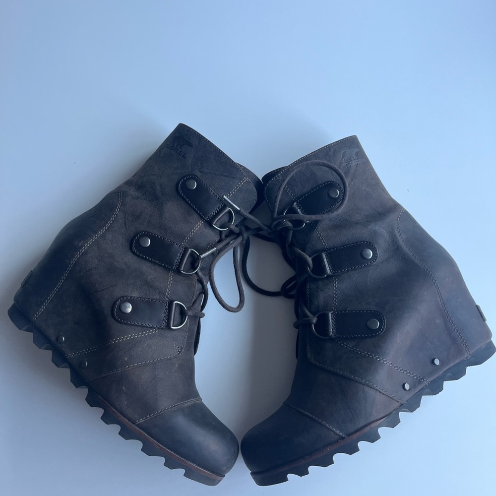 Sorel Joan of Artic Wedge Size 9